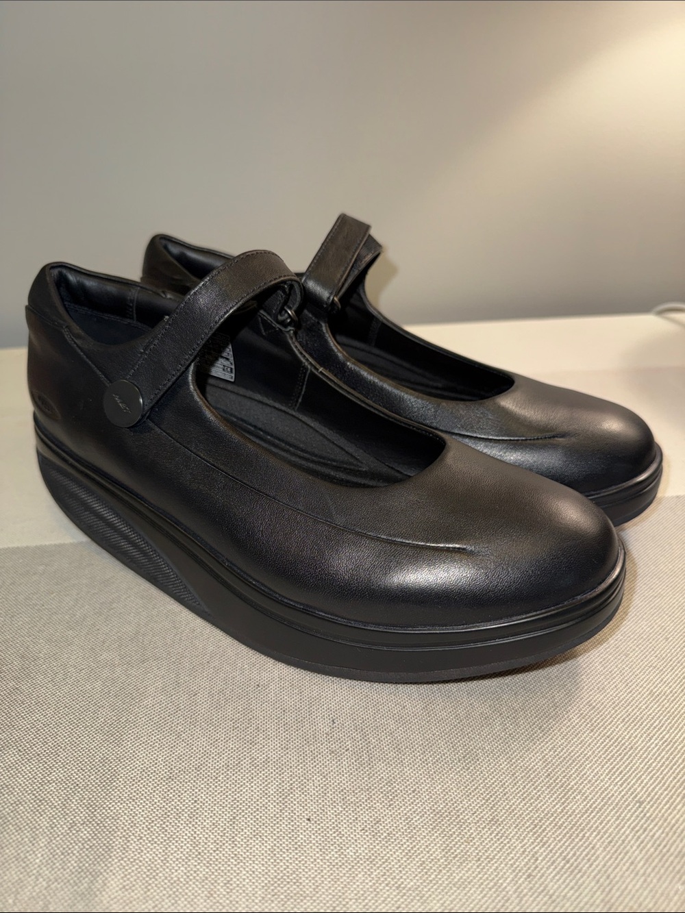 MBT Black Women's Mary Jane Platform Shoes size 39 EU SIZE us 8-8.5 like new